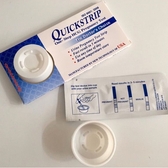 (Che tên hàng) Que thử thai Quickstrip cho kết quả nhanh, chính xác