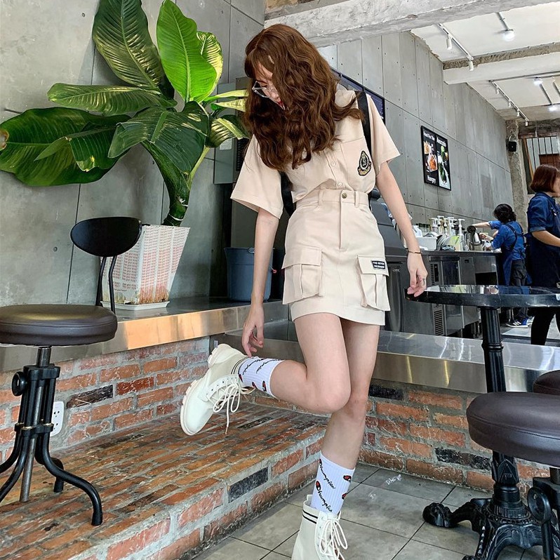 Chân Váy Ngắn Nữ Túi Hộp Phong Cách