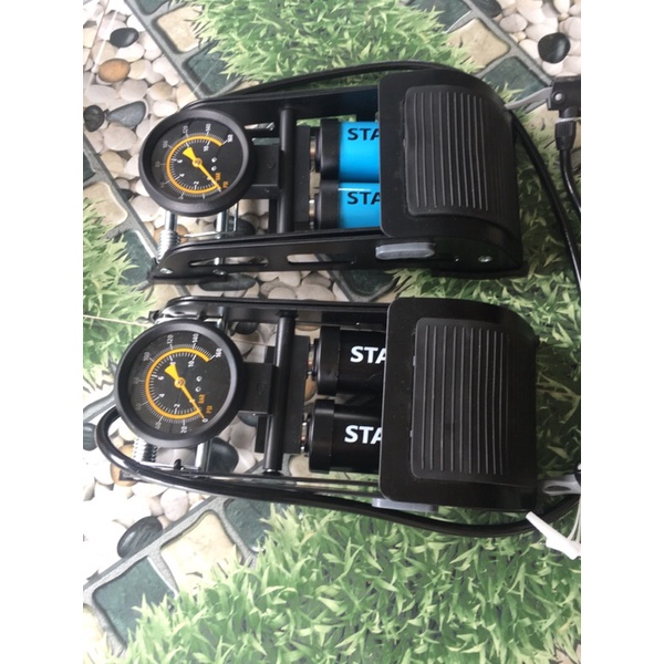 Bơm Đạp Chân Mini Dùng Cho Xe Máy Xe Đạp Ô Tô 2 Ống Stanlays