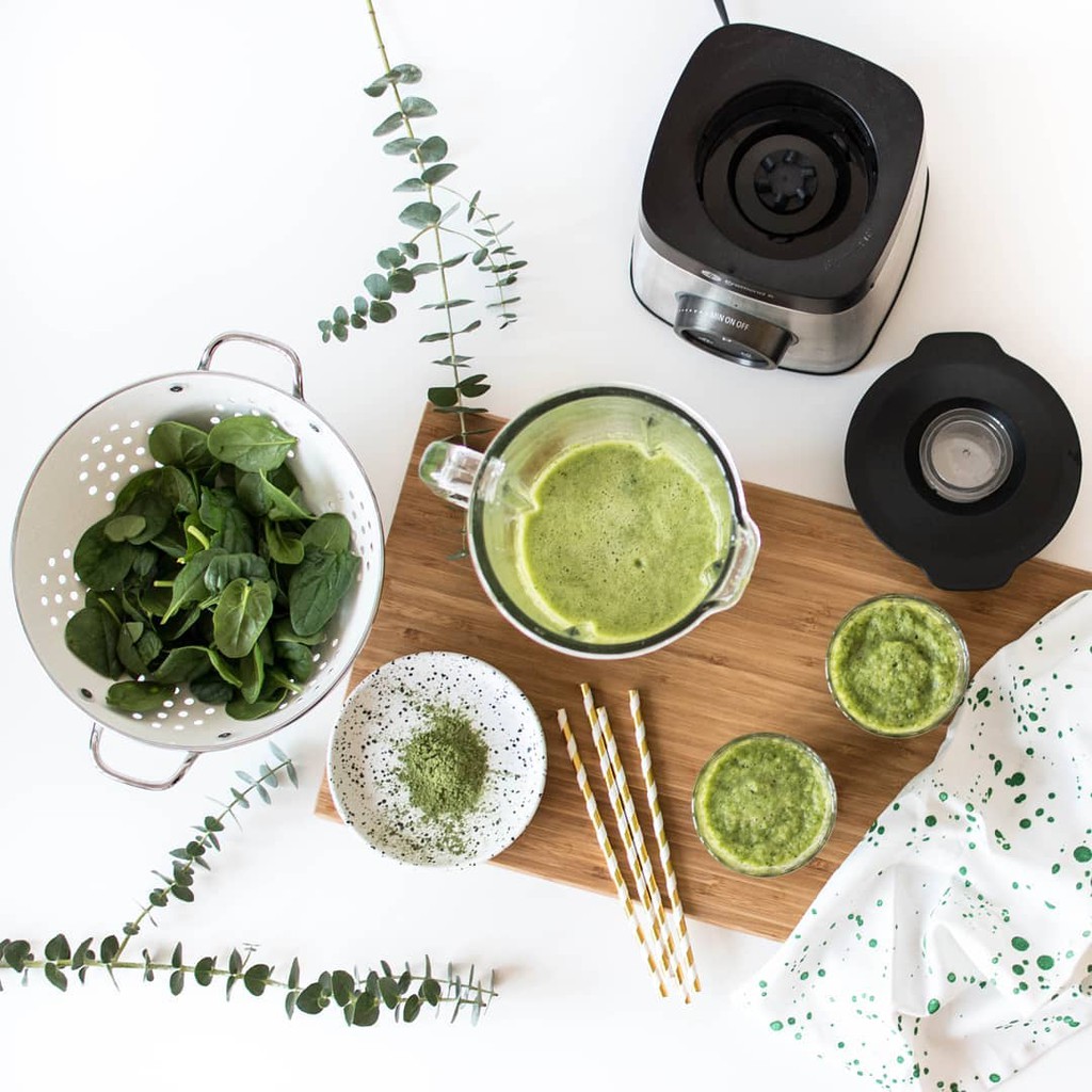 Máy xay sinh tố Philips công suất 1400W, cối thủy tinh, lưỡi dao Problend 6, bảo hành 2 năm chính hãng -  HR3652