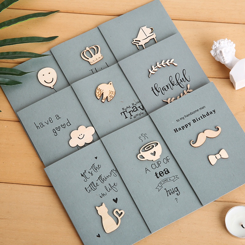 Thiệp chúc mừng sinh nhật kiểu dáng cổ điển