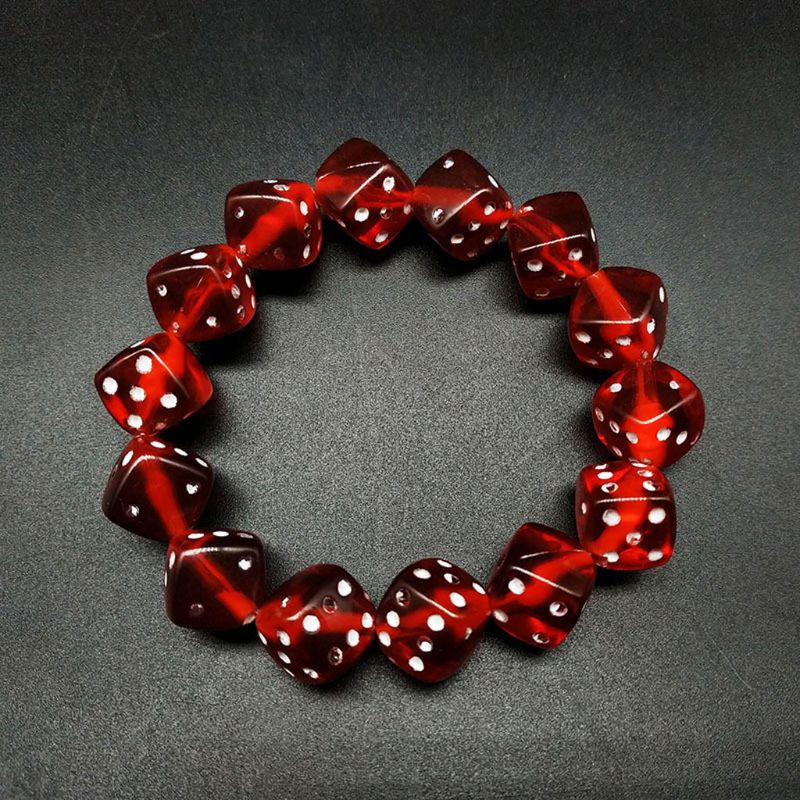 Vòng đeo tay xúc xắc nhiều màu sắc bắt mắt sành điệu