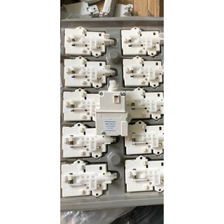 Khóa cửa máy giặt PANASONIC INVERTER ( Công tắc máy giặt PANASONIC Invecter )