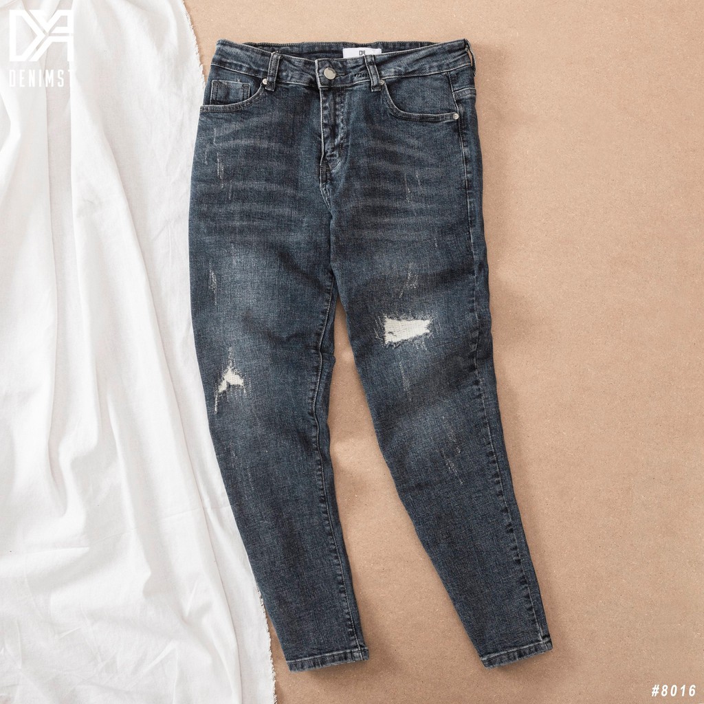 Quần jean nam xanh đậm rách gối carrot fit DENIMST, quần bò nam ống côn 8016 | BigBuy360 - bigbuy360.vn