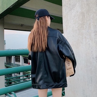 Áo da oversize nam nữ đều mặc được