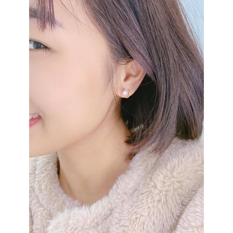 Bông Tai Vàng Dáng Xoắn Trai không Chốt, Không Gây Đau Tai - Trang sức Vàng Bạc Hoà Thảo HTj