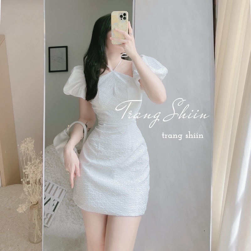 VÁY XỐP CỔ YẾM GẤM TRẮNG SẦN TAY BỒNG
