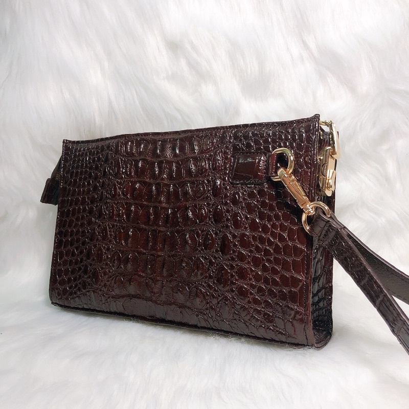 Ví nam cầm tay, da cá sấu thật, có khoá số, kích thước 25cm- 15cm, màu nâu socola