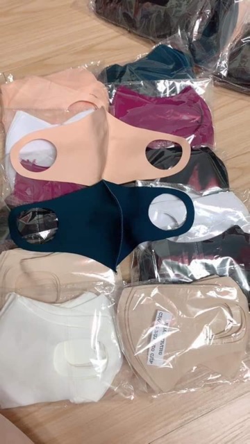 SET 5 KHẨU TRANG VẢI SU 3D