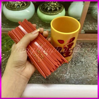 Ống lắc xin xăm (hộp gieo quẻ)