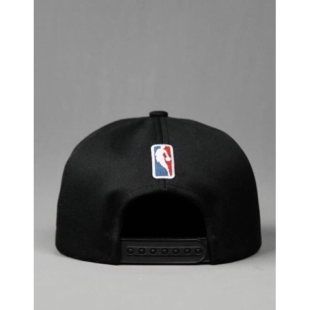 Nón kết Snapback mỏ bò thêu das + đầu trâu thời trang nam