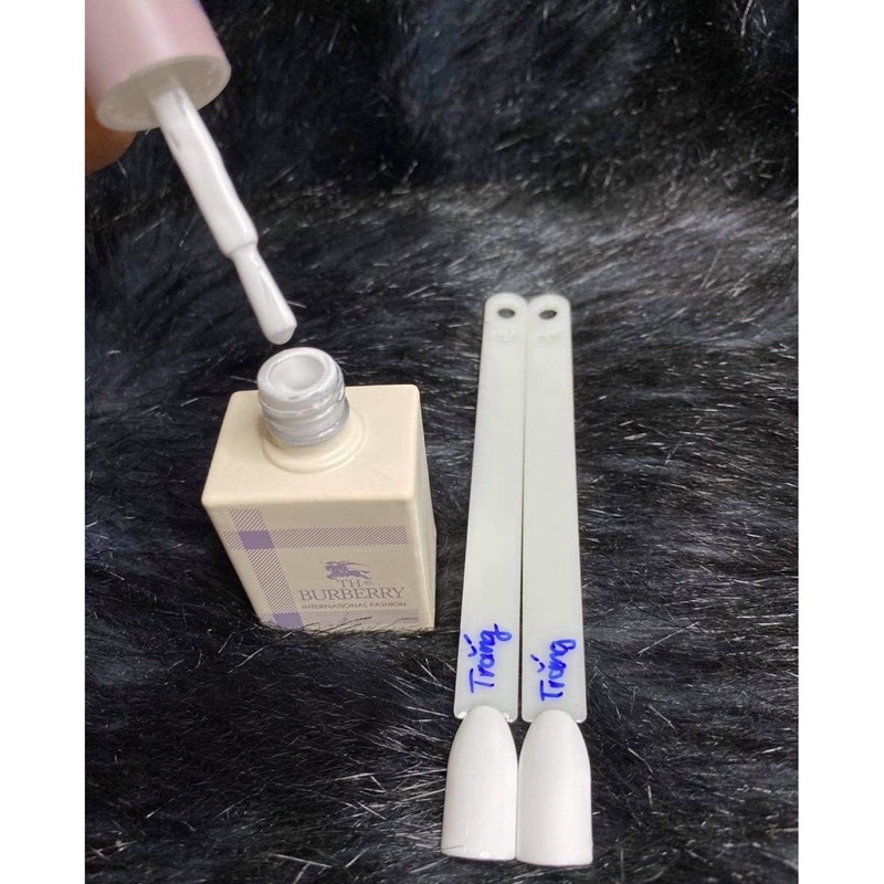 Sơn Gel BURBERRY TH Đen, Trắng , Trắng Ngà, Nước Gạo , Top Trứng Cút