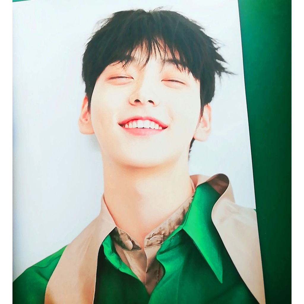 Áp phích in ảnh  x TXT Lee Jongsuk YUNA TXT SEVENTEEN DINO MONSTA X MINHYUK JOOHONEY & IVE LIZ tháng 3 năm 2022