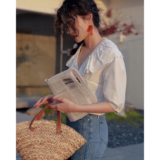 𝗗𝗢𝗡𝗡𝗔 𝗧𝗢𝗣 - Áo cổ bèo ren