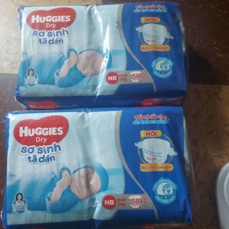 tã dán sơ sinh huggies 60 miếng