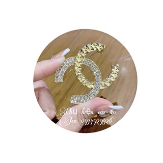 phụ kiện cài áo