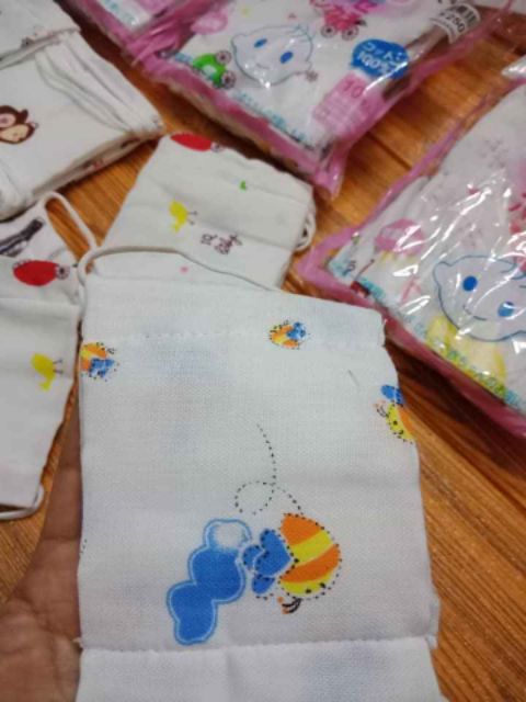 1 cái Khẩu trang vải xô xuất Nhật cho Bé trai và gái - 20 cái giá siêu rẻ