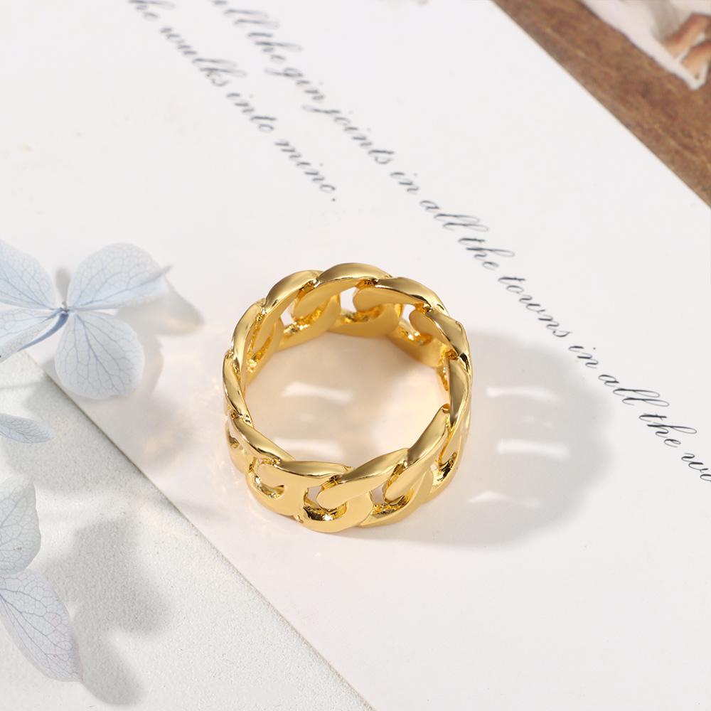 Nhẫn Cưới Thời Trang Sang Trọng Quý Phái