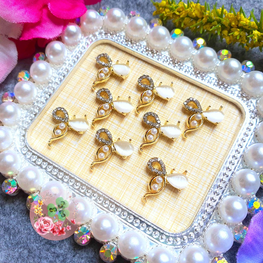 Mã CR223 . Charm kim loại đính đá trang trí móng siêu xinh.