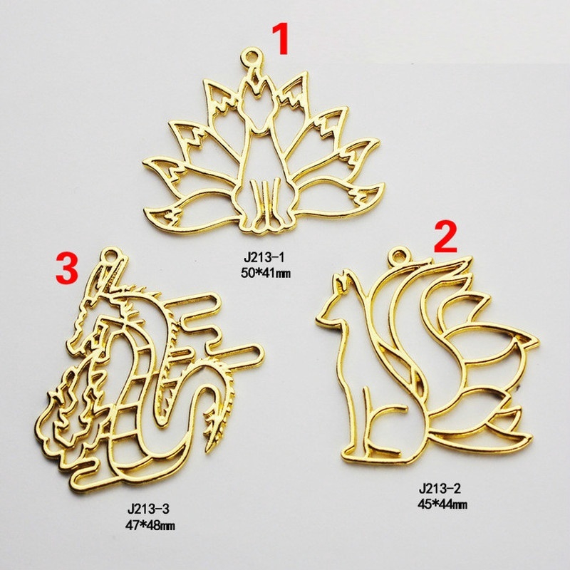 2 Mặt Dây Chuyền Hình Rồng Cáo Bằng Kim Loại