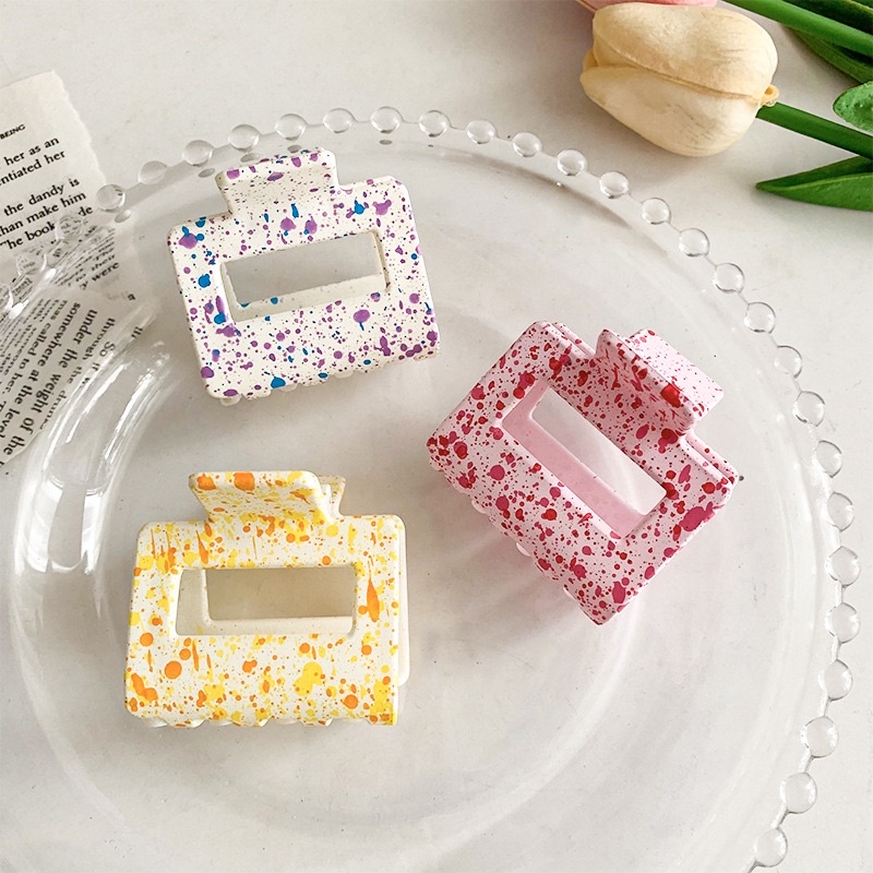 Kẹp tóc nửa đầu chấm đốm xinh xắn