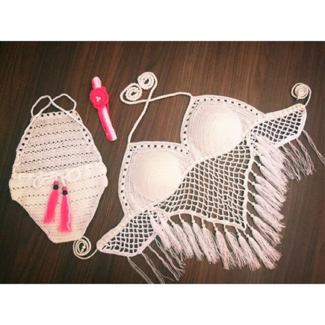 Combo bikini bé và áo mẹ