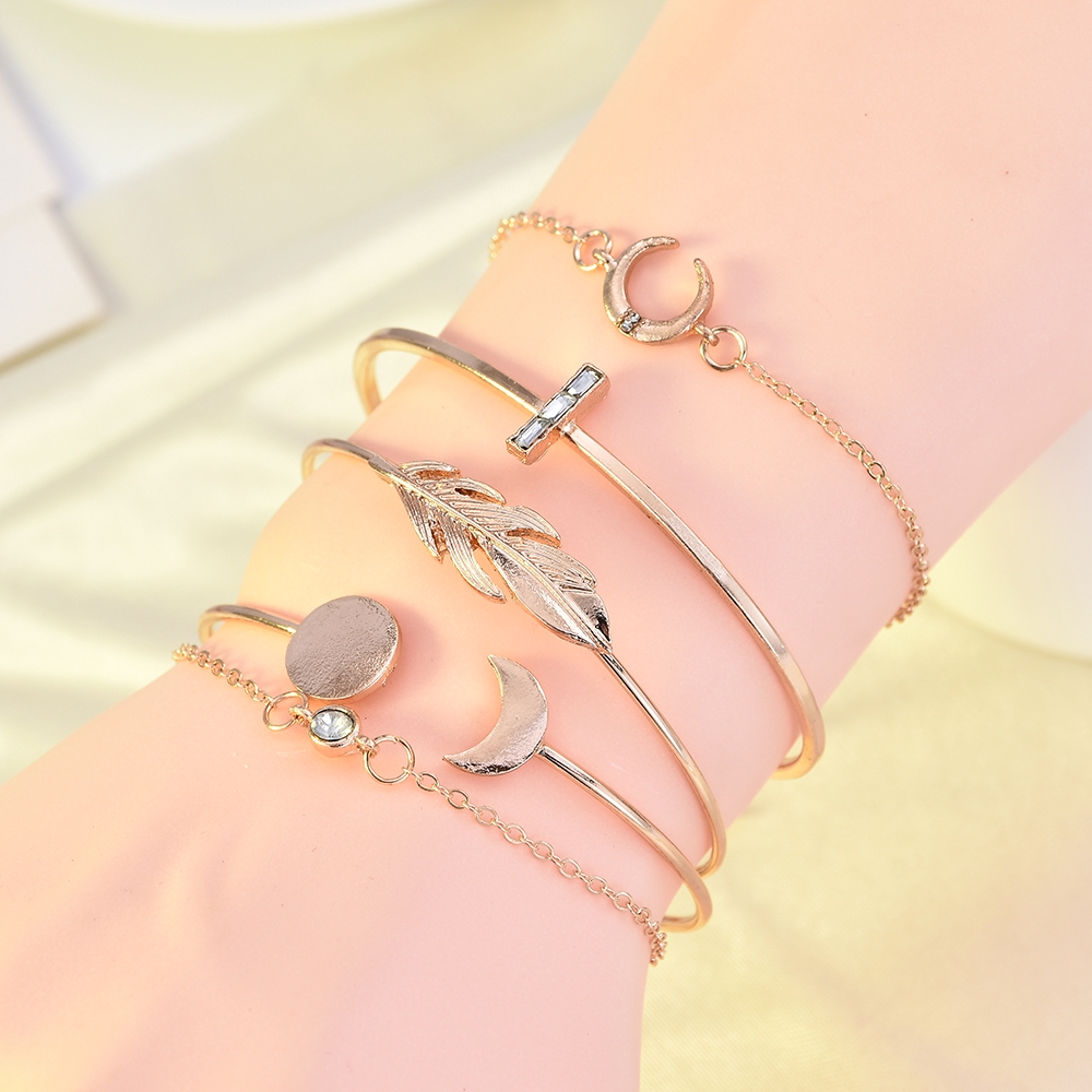 Bộ 5 vòng đeo tay phong cách boho đính đá