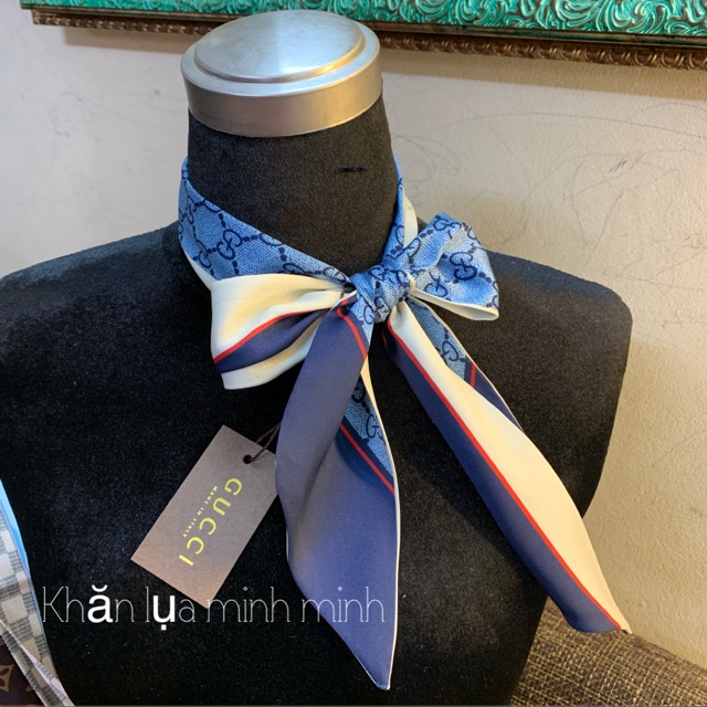 Khăn quàng cổ bản nhỏ