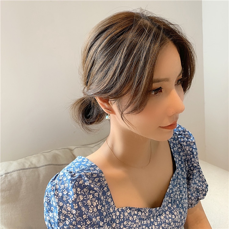 Bông Tai Hình Tam Giác Đính Đá Lấp Lánh Phong Cách Hàn Quốc