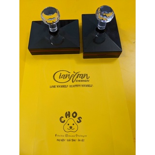 Con dấu EH2565 In logo tên shop lên mọi chất liệu.