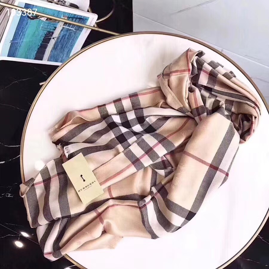 Khăn Choàng Burberry Chất Liệu Cotton Cao Cấp Thời Trang