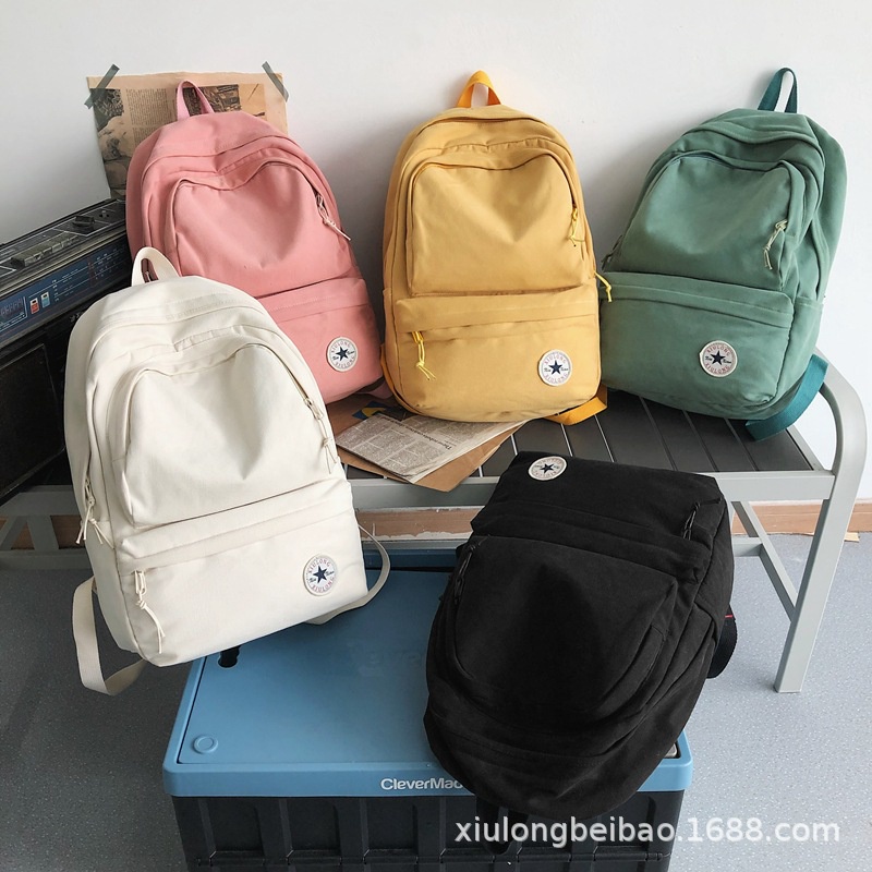 Ba lô du lịch màu sắc đơn giản cho cả nam và nữ