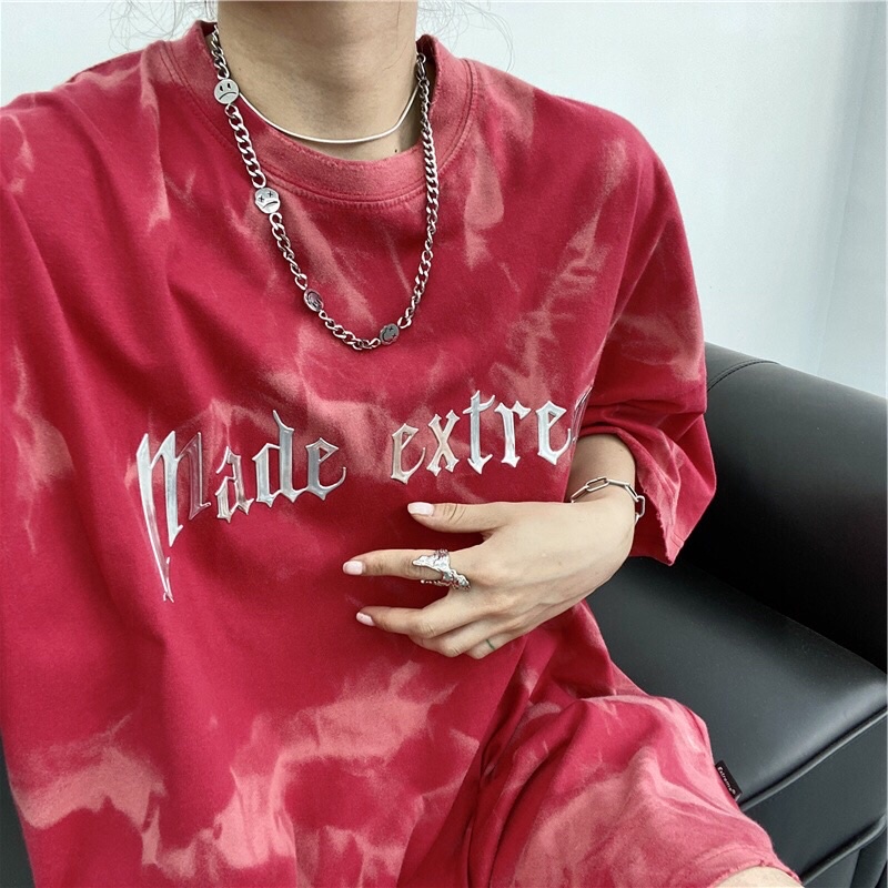 Áo thun loang  thêu chữ unisex hot trend 2022