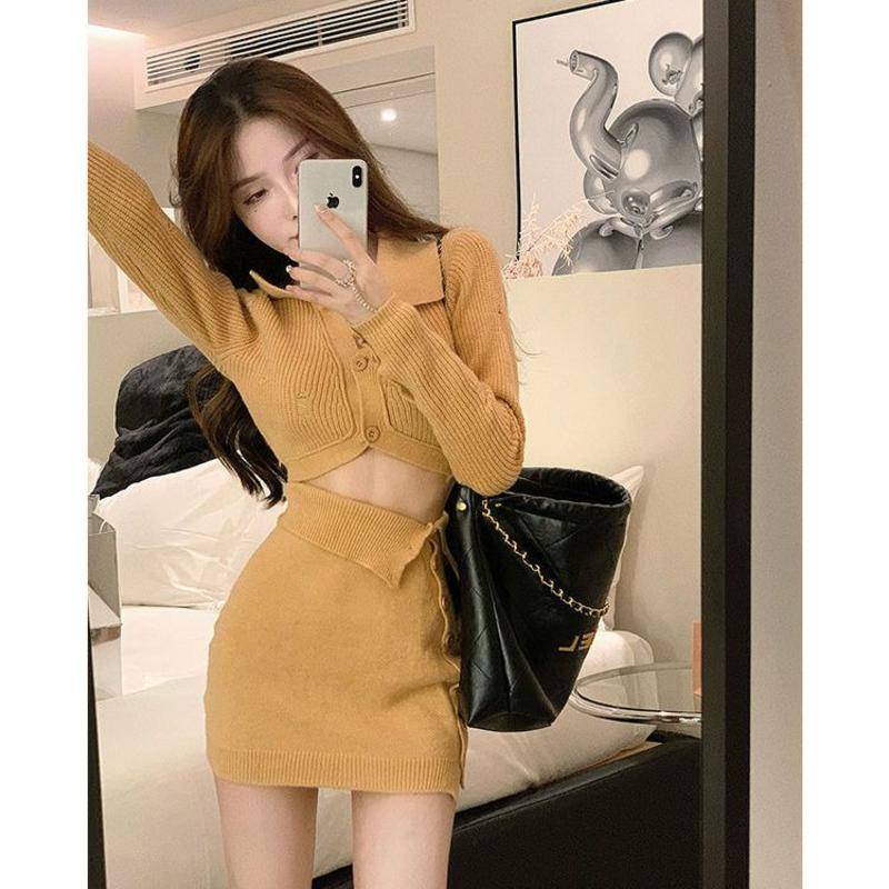 Bộ Đồ Gió Áo Dài Tay Dệt Kim Ve Áo Mùa Thu Cho Nữ + Bộ Hai Món Váy Ôm Hông