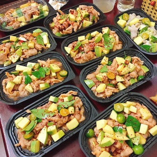 Combo 100 hộp nhựa đựng cơm, hộp nhựa đế đen HT17 có nắp kèm, khay nhựa đen đùng một lần