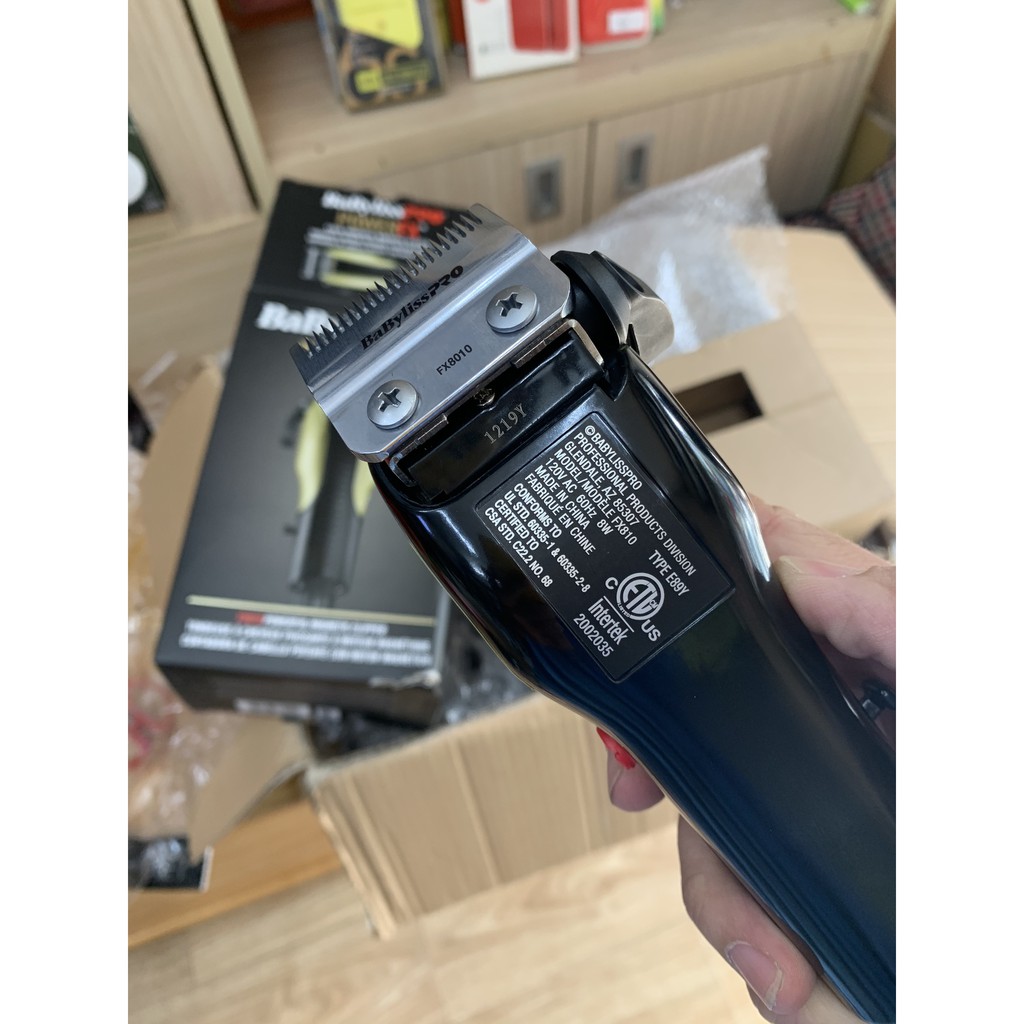 Tông đơ dây Babyliss Pro Fx810 dùng điện 110v