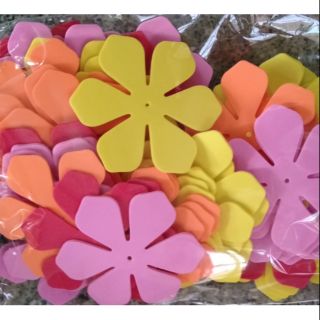 Hoa lá xốp 5 -7cm dập sẵn