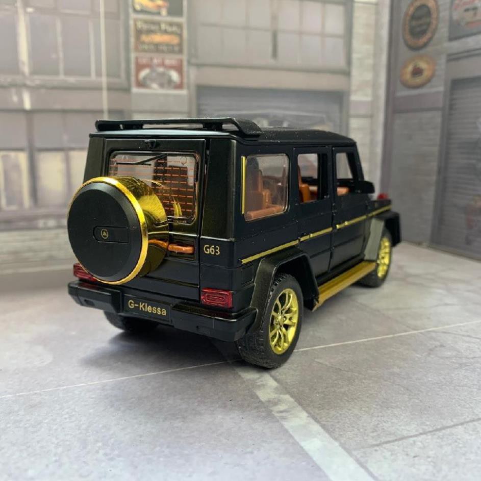 Mô hình xe Mercedes G63 V8 1:32 Chezhi