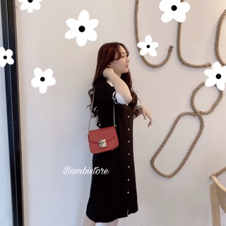 Đầm suông đen cổ bẻ
