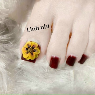 Hoa bột -nn tay chân nail