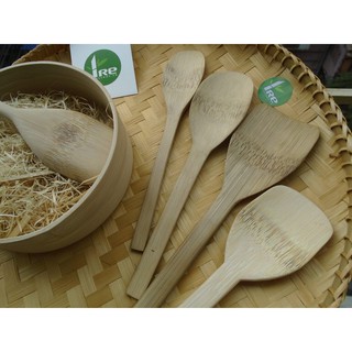Muôi tre xới cơm