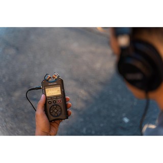 Máy ghi âm Tascam DR-40X