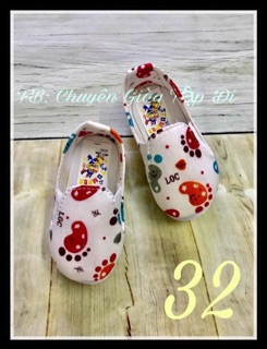 Combo sỉ giày bé khách đặt