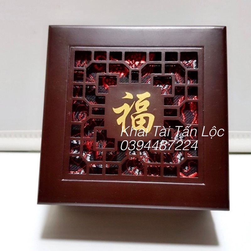 Hộp giả gỗ lót vải vàng đựng vòng , chuỗi phong thủy