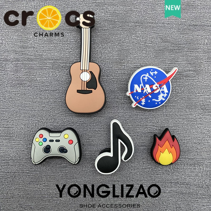 NASA Crocs Phụ Kiện Trang Trí Trên Cùng Họa Tiết Âm Nhạc / Hoa / Giày crocs jibbitz charms