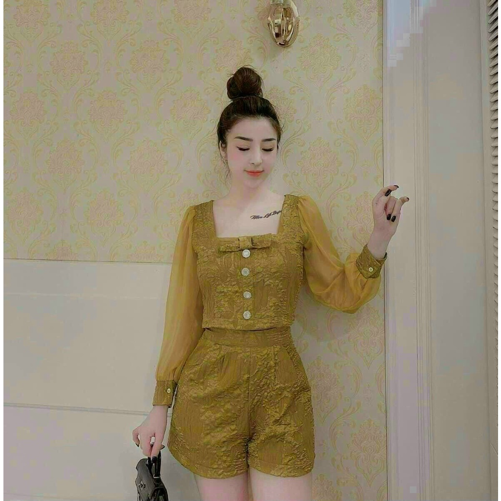 Sét Bộ Thời Trang Nữ Chất Vải Gấm Áo Tay Dài Cổ Vuông Phối Nút Trước Mix Quần Đùi Xinh Xắn