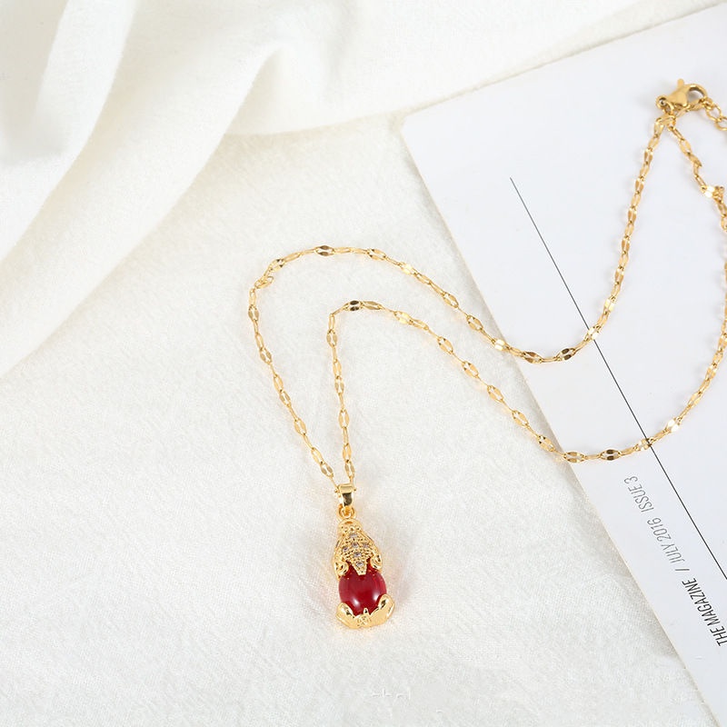 Dây chuyền nữ mặt tỳ hưu chất liệu titan không gỉ mạ vàng 18k thiết kế sang trọng quý phái mẫu mới 2023