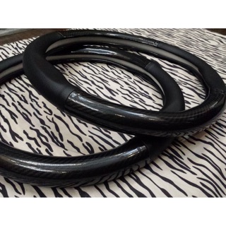 (VINFAST) Bọc vô lăng carbon hàng cao cấp - bao tay lái ô tô xe 4-7 chỗ