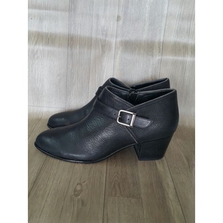 Thanh lý boot clarks da thật new