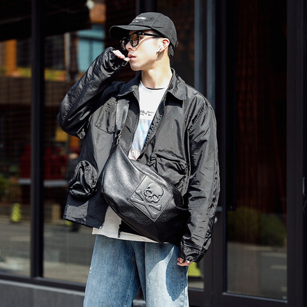 Túi Đeo Chéo Vai Phong Cách Hàn Quốc Cho Nam Nữ Chất Liệu Da Pu Mềm Mại Bền Đẹp Không Thấm Nước Họa Tiết Đầu Lâu Màu Đen | BigBuy360 - bigbuy360.vn